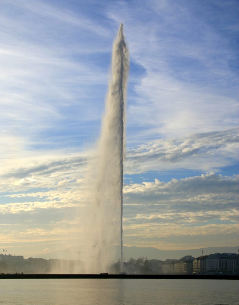 jet d'eau water shooting high in the sky in geneva switzerland